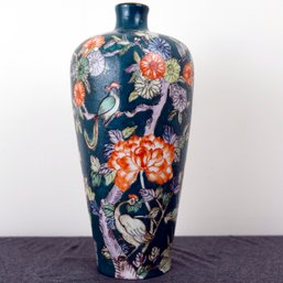 Beautiful Hand Painted Chinese Vase