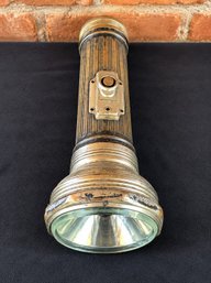 Vintage Eveready No. 2516 Metal Flashlight – Made In USA – Art Deco Style – Approx. 7.5"