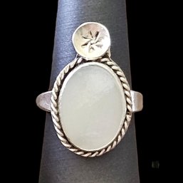 (M26) Sterling Silver Oval Mother Of Pearl Ring, Size 6.5