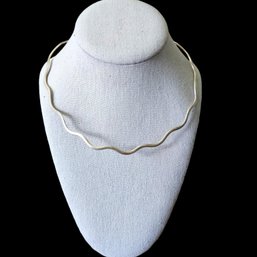 (M51) Sterling Silver Wavy Cuff Necklace