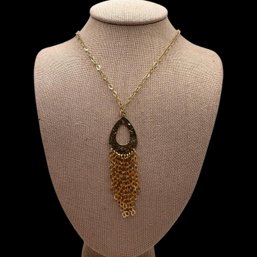 (B113) Turkish 10K Gold Textured Teardrop Necklace