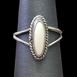 (M48) Native American Sterling Silver Mother Of Pearl Ring, Size 4.75