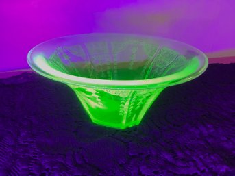 Gorgeous Large Uranium Bowl