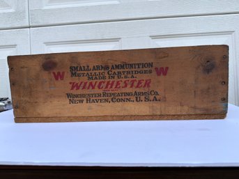Antique Winchester Repeating Arms Company Wood Advertising Box Super Speed Silver Tip 300 H & H Magnum  B2