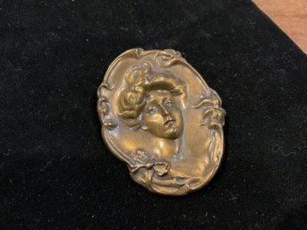 Victorian Art Nouveau Gibson Girl Cameo Repousse Brooch