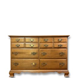 Traditional Ethan Allen Style Dresser