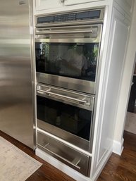 Very Nice Upper And Lower WOLF Oven 30' L Series Transitional Built In Oven - Minor Cosmetic Flaws