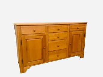 Vintage Nichols And Stone Farmhouse Sideboard Classic American Craftsmanship Solid Maple