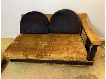 Vintage Crushed Velvet Lounge (2 Of 2)