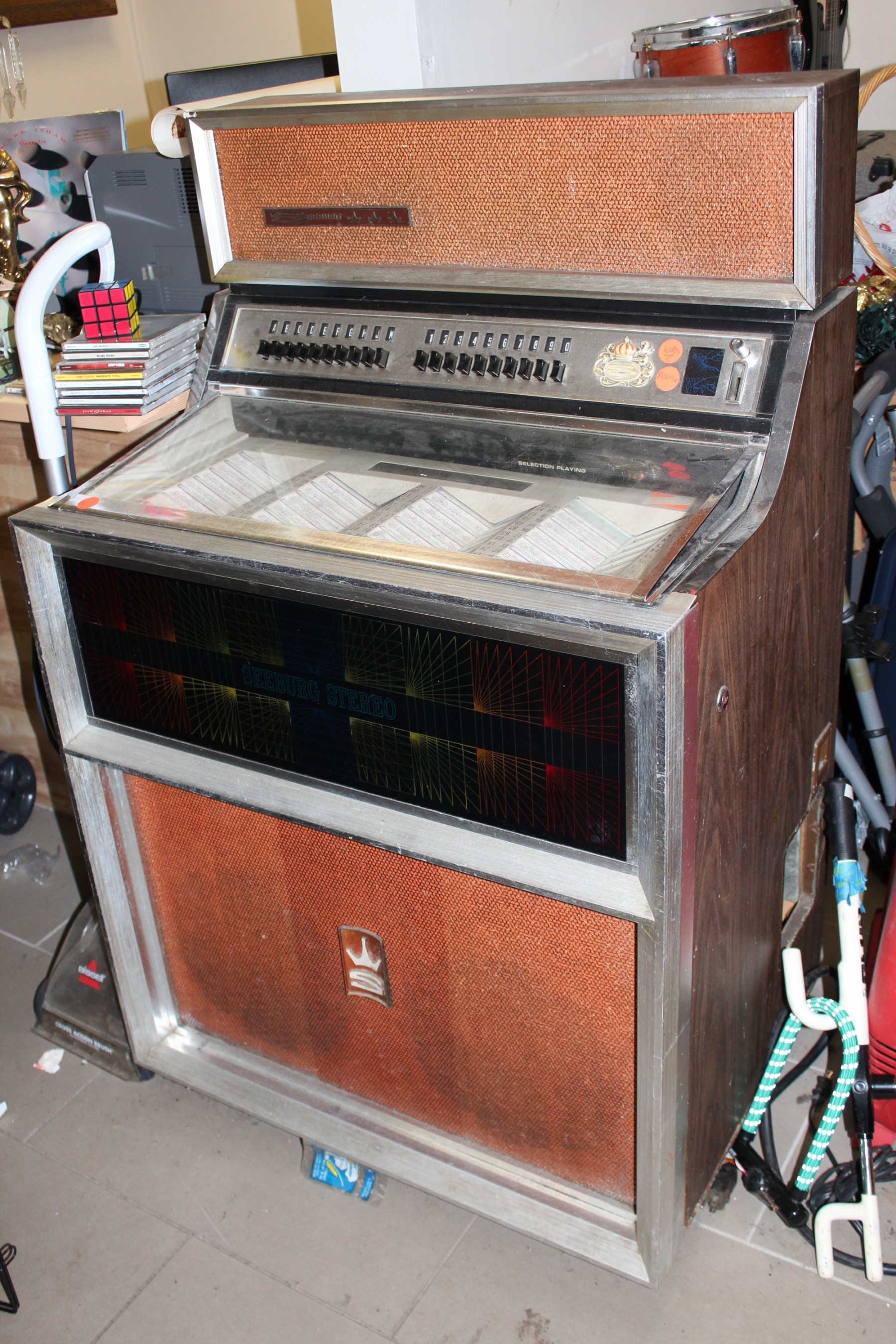Vintage SEEBURG SE100 Phonograph Late 1960s Jukebox W/45s 