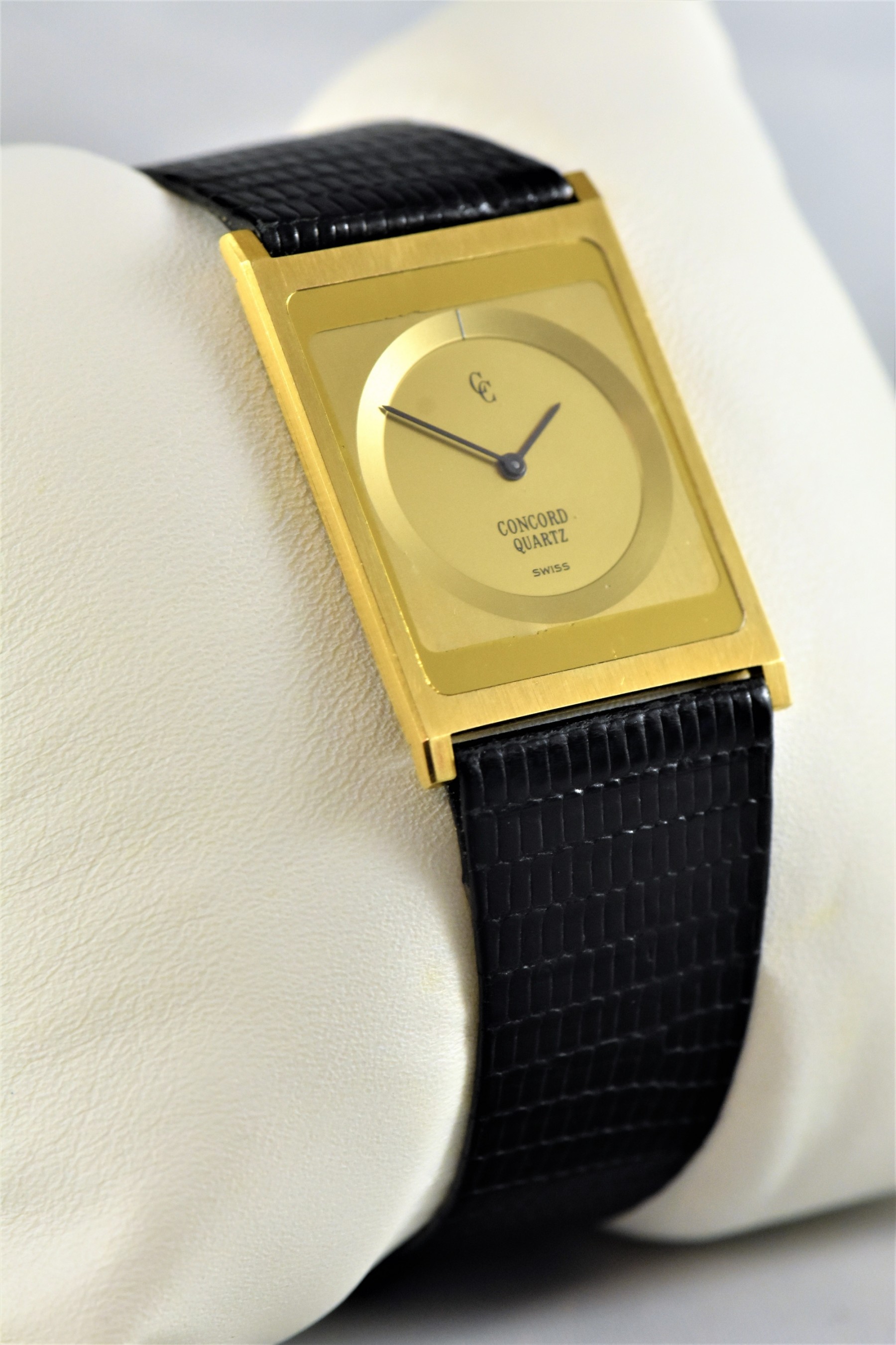 Ladies vintage Concord Delirium in pristine condition Concord Delirium Rectangle White Dial Women main image 3