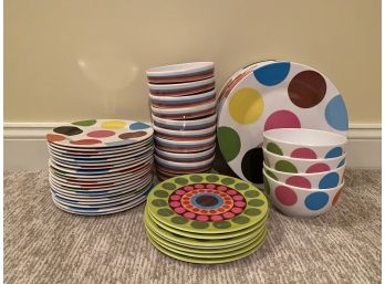 Lot Of Fun Polka Dot Dinnerware