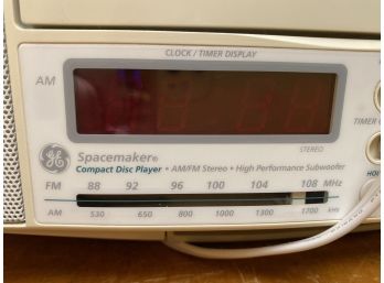 GE Spacemaker 7-4290d CD Player Power And Stereo