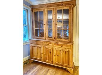Ethan Allen China Cabinet *SEE DESCRIPTION