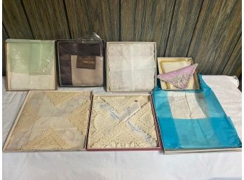 Beautiful Unused Vintage Linens In Box #1