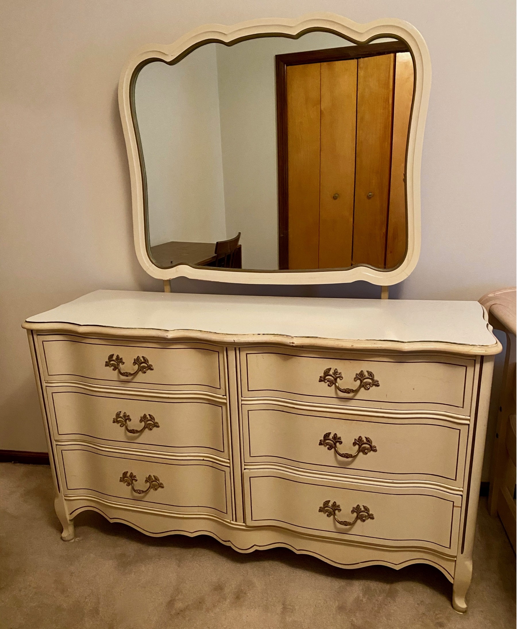 white christmas dresses Mid Century Modern Bassett Appreciation Dresser Set main image 1