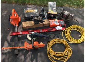 Great Power & Tool Lot - Dewalt Drill , Leaf Blower, Car Jump Starter, Extension Cords, Vice , New Work Light