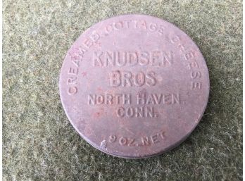 Vintage Knudsen Bros. Dairy. North Haven, Conn. Creamed Cottage Cheese Metal Container Top.