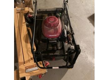 Honda Versamow HRX 217 Lawn Mower