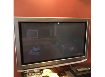 Toshiba Theater-Wide Plasma Television 42'