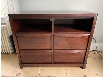 Granada Collection By Holland House Media Chest