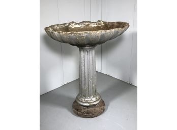 Great Vintage Concrete Birdbath - Clamshell Top - Old Grayish Paint - 60 Years Old - Nice Old Piece !