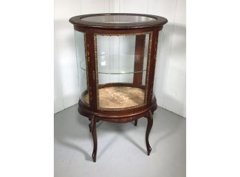 Beautiful Antique Oval Vitrine On Tall Legs - 1900-1920 - One Door - One Glass Shelf - Bronze Ormolu Trim
