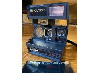 Vintage Polaroid Sun 660 Instant Film Camera