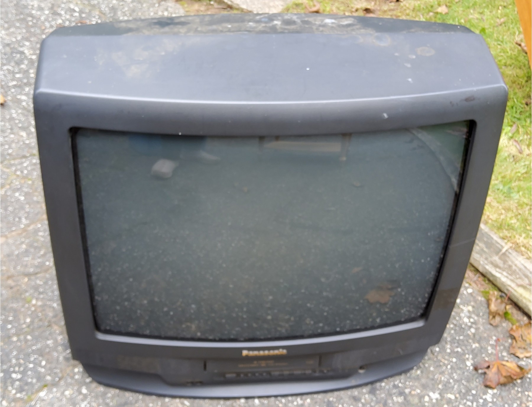 Panasonic PV-C2542 Television - 32