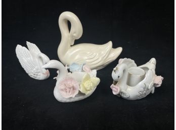 Swan Decor Lot