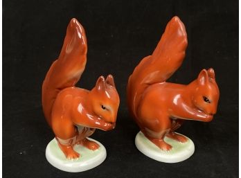 Hollohaza Squirrel Figures