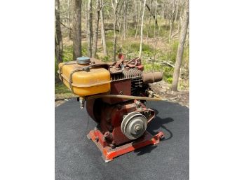 Antique Briggs And Stratton Engine