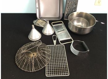 Vintage Metal Cooking Cook Ware Lot