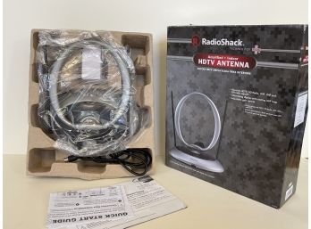 A Radio Shack HDTV Antenna New In Box