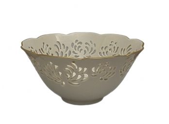 A Vintage Lenox Westbury Collection 24k Gold Pierced Bowl