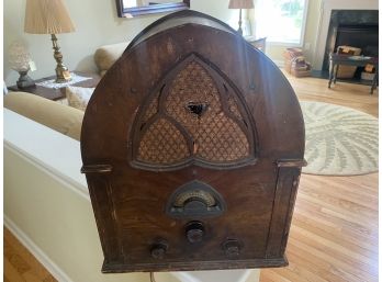 Antique Radio Atwater Kent Model 84