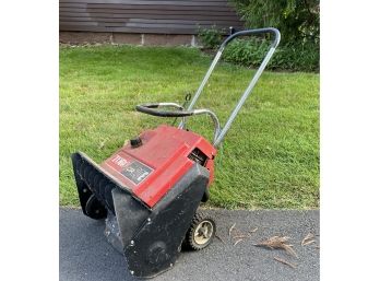 TORO CR20E Snow Thrower - Has Compression Will Run