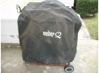 Weber Q Gas Grill W/Propane Tank And Cover - Nice Size