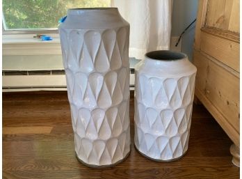 Pair Of Coordinating White Ceramic Pots.  Geometric.  Interlocking Tear Drops.