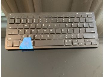 Wireless Keyboard With USB Port By Targus