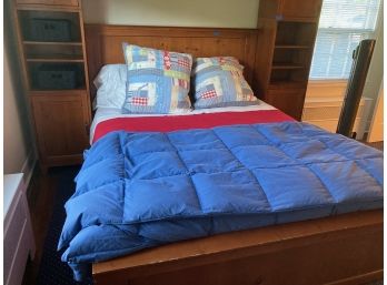 Pottery Barn Teen, Hampton Collection.  Pine Bed.  No Mattress.
