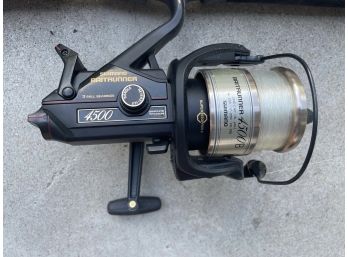 7 Ft Boat Rod: Shimano Bait Rod, 4500 B Reel.  Rod Is Line Weighted To 12-25 Lbs. Medium Fast Action, Never Used.