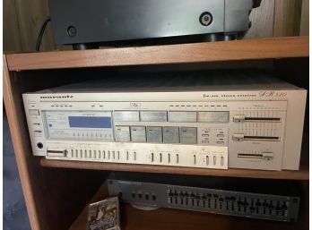 Amazing Marantz SR840 Receiver