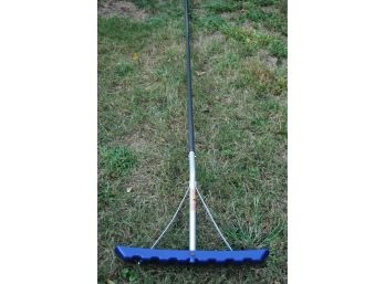 11 1/2 Ft Roof Rake