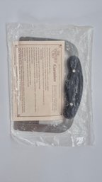 New In Package - The Pampered Chef Garnisher Crinkle Cutter With Instructions