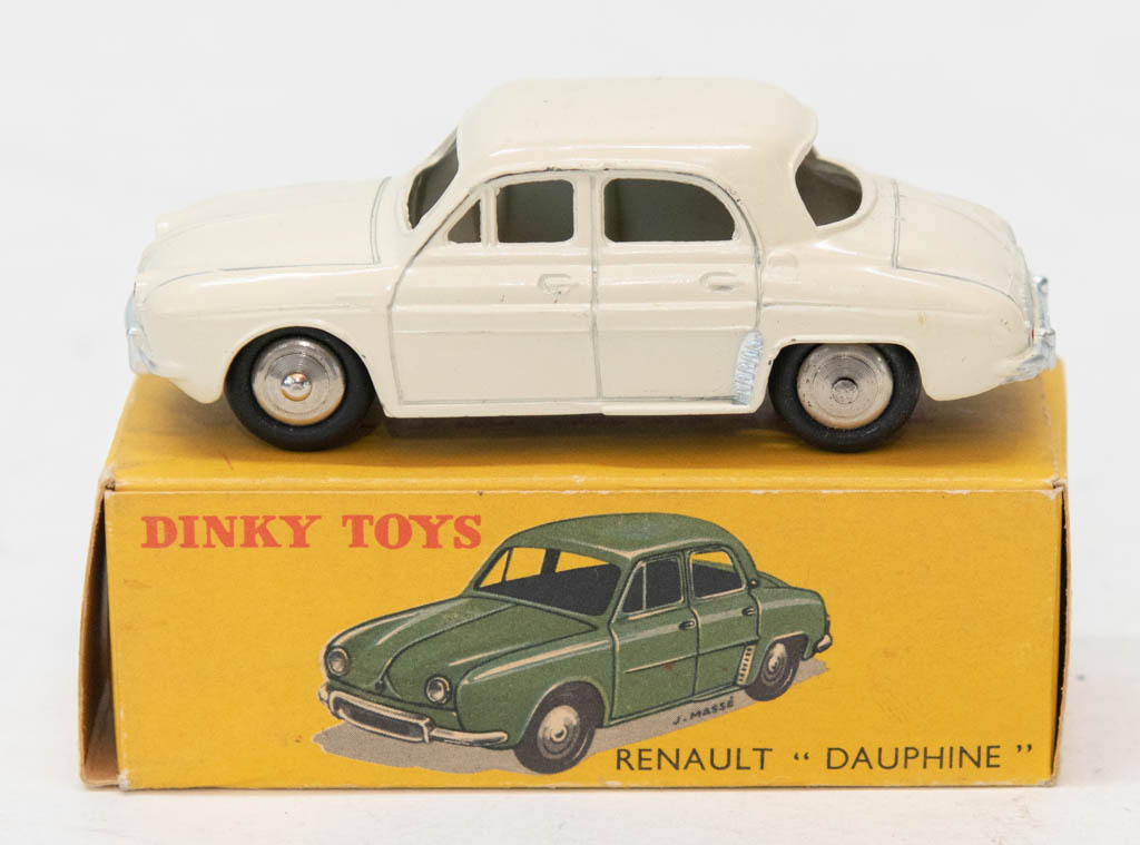 Dinky toys ref 24E Renault dauphine - Collection