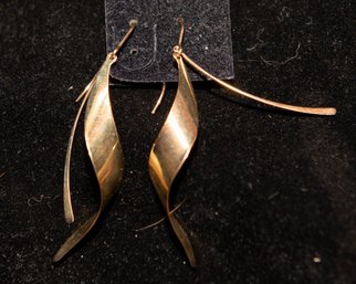 1997 Vintage NABCO 14K Yellow Gold Modernist Twist Dangle Earrings 2.27 Grams
