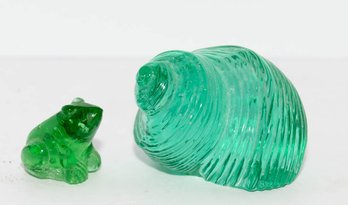Small Solid Art Glass Frog Figurine Alongside A Matching Textured Glass Seashell Centerpiece