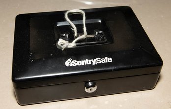 SentrySafe Black Metal Cash Box With Key
