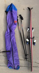 Vintage Dynastar Ski Equipment Set, Including A Pair Of Skis, Scott Poles, And A Specialized Carry Bag.